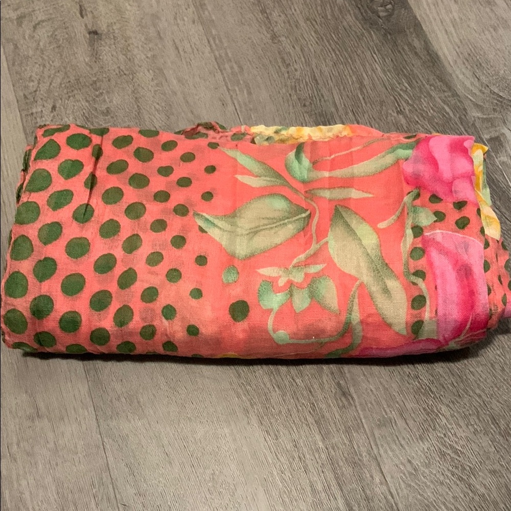 Floral crinkled Patterned Scarf